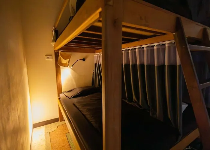 Born Free Albergue Banguecoque