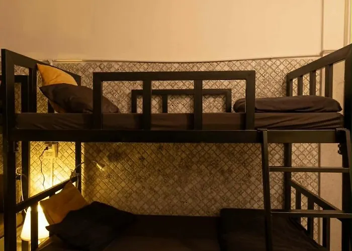 Born Free Hostel *