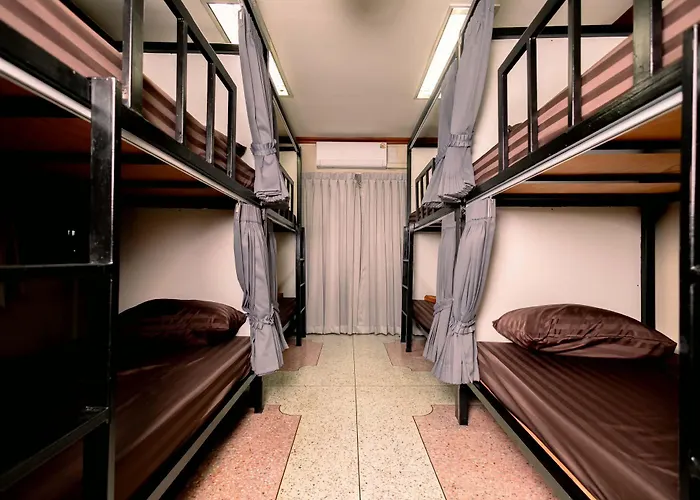 Born Free Albergue *