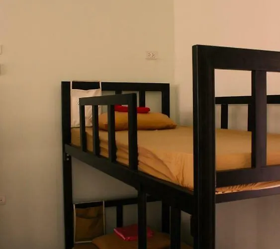 Hostel Born Free Bangkok